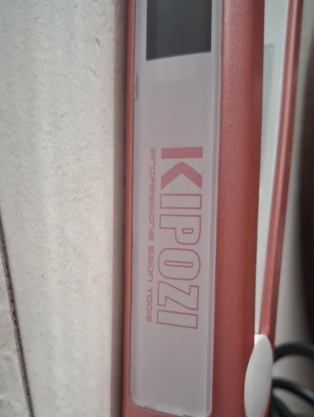 Kipozi Rose Gold Hair Straightener with Digital Display.Never Been Used.